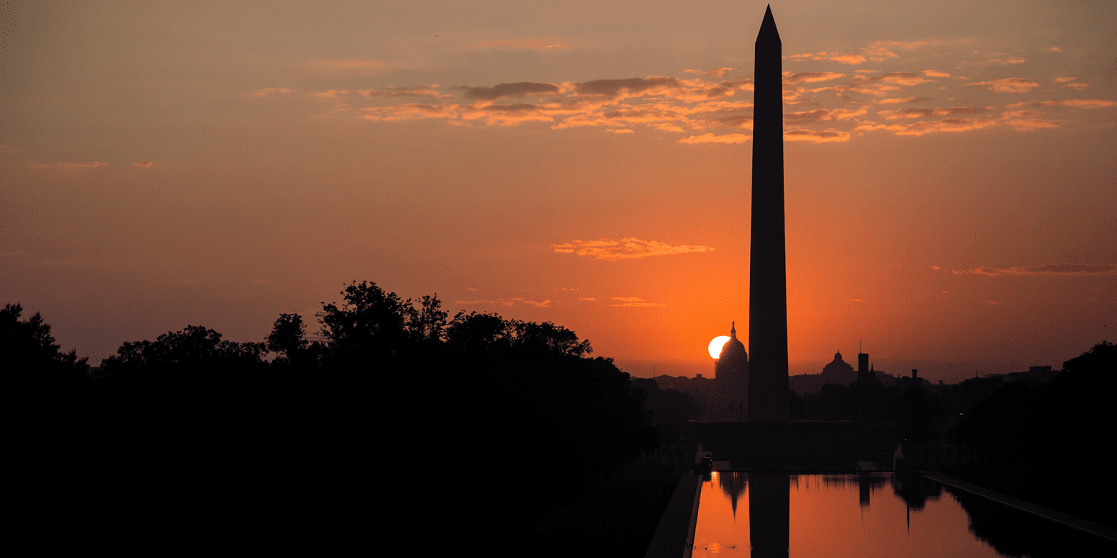 washington-monument-in-dc-at-sunset